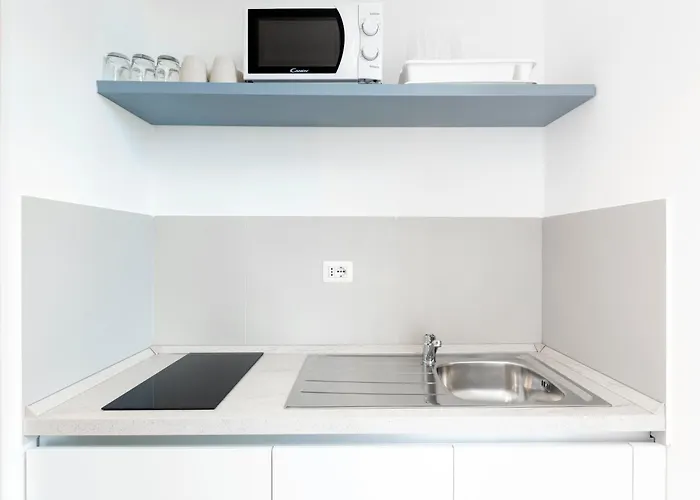 Luciano San Giovanni 4*